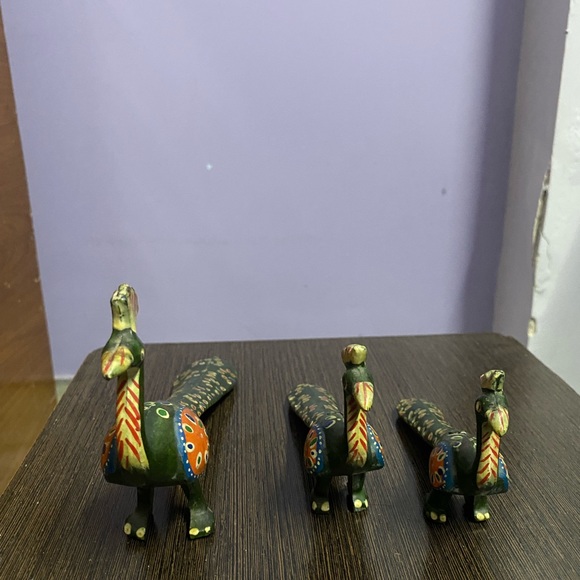 Set of three peacocks show piece - Picture 3 of 6